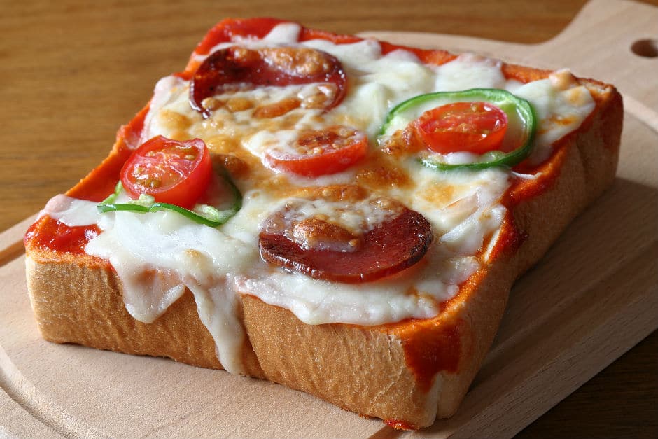 tost-ekmeginde-pizza.jpg